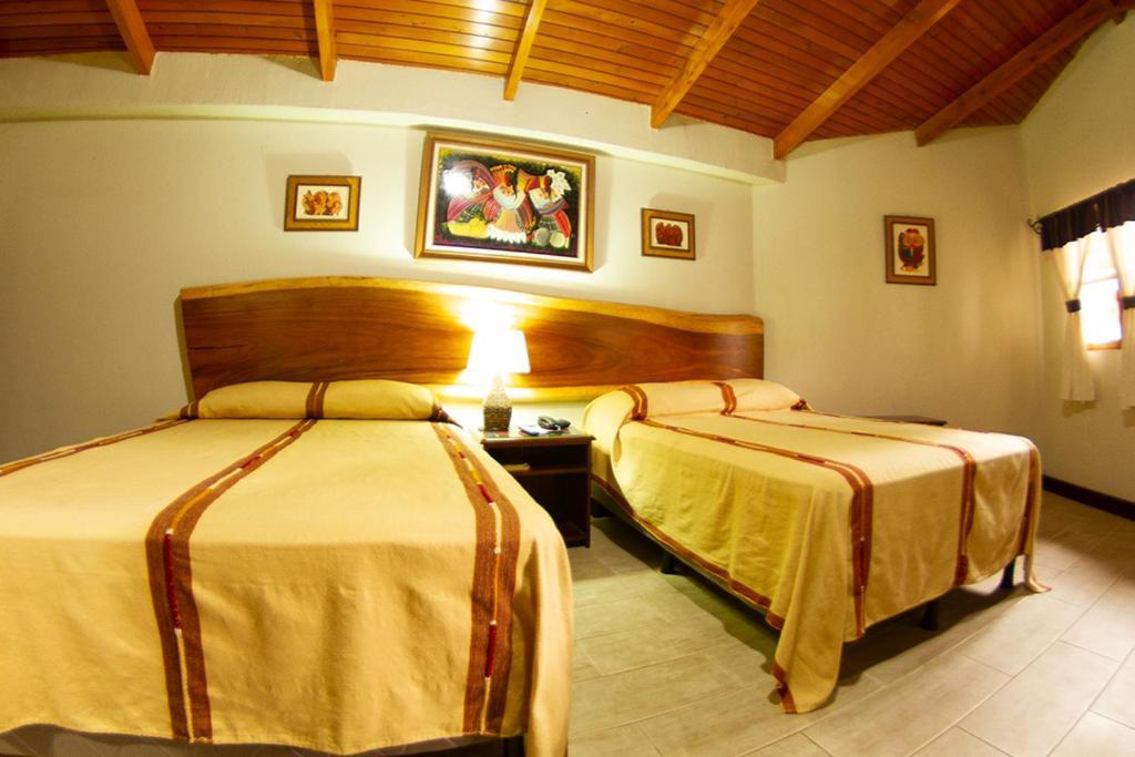 Hotel Dos Mundos Панахачел Екстериор снимка