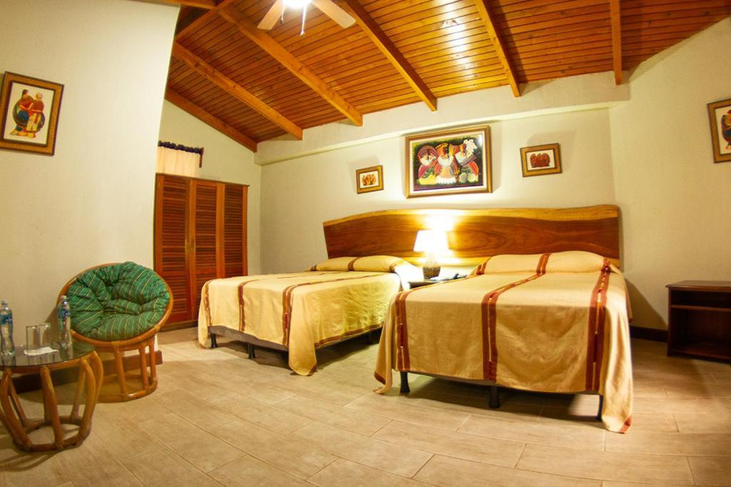 Hotel Dos Mundos Панахачел Екстериор снимка